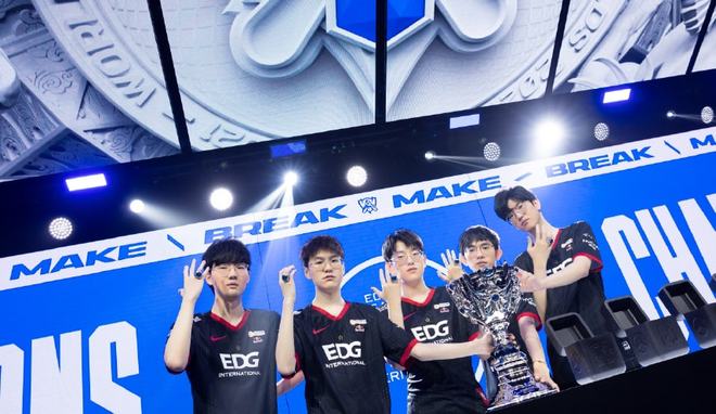 塞爾这样能 塞爾这样能