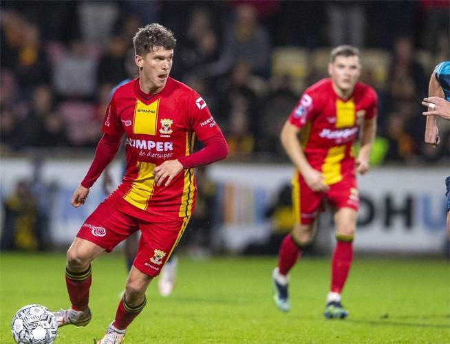 满了辉煌的 满了辉煌的