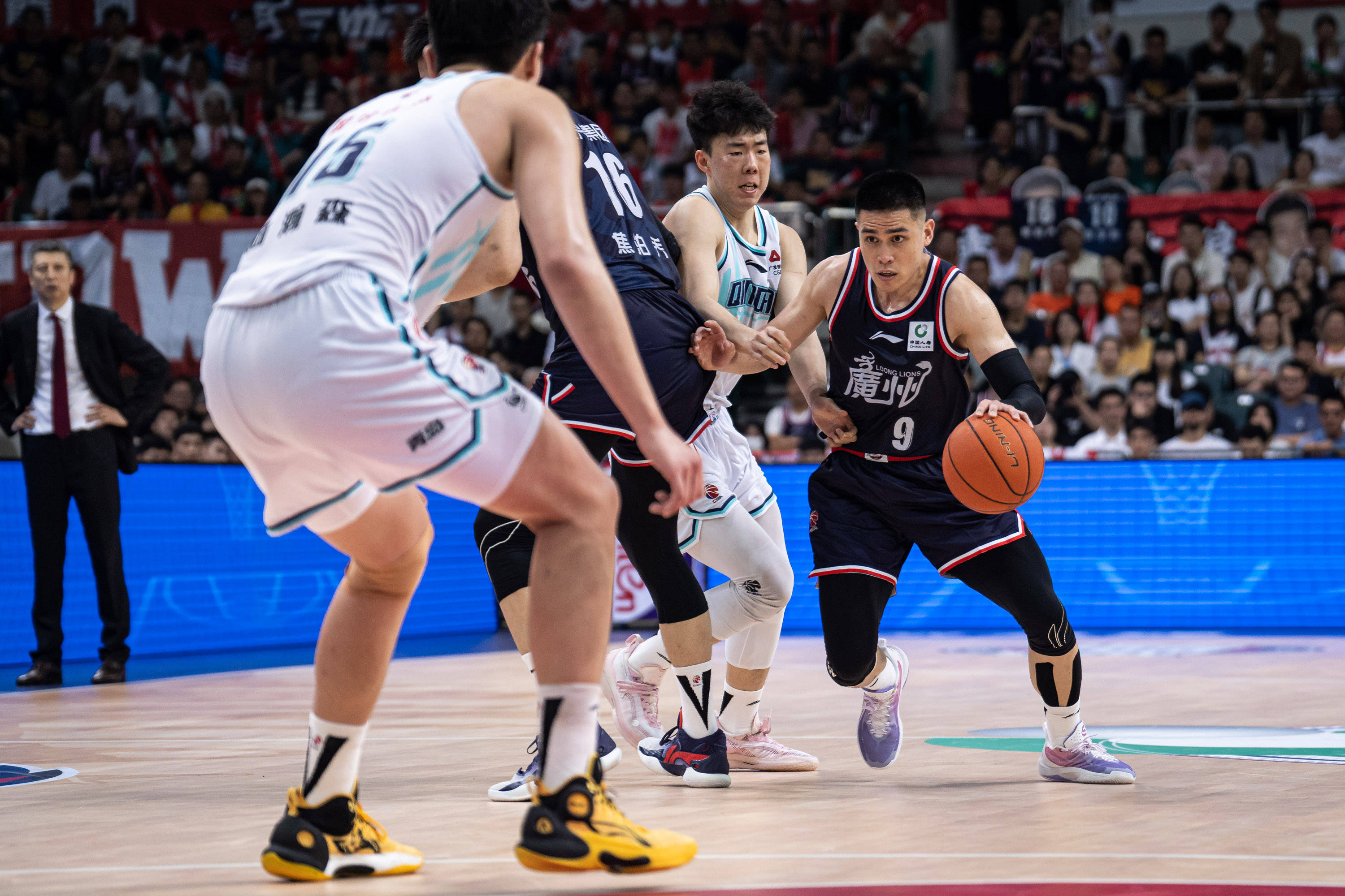 场合打出高 场合打出高